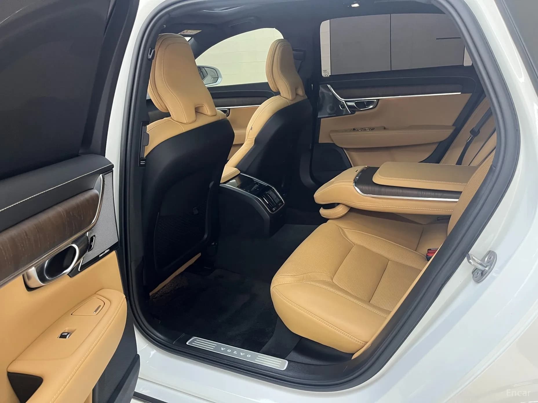 S90