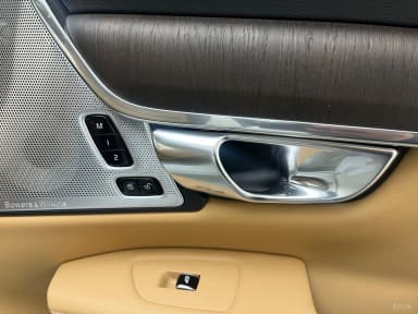 S90