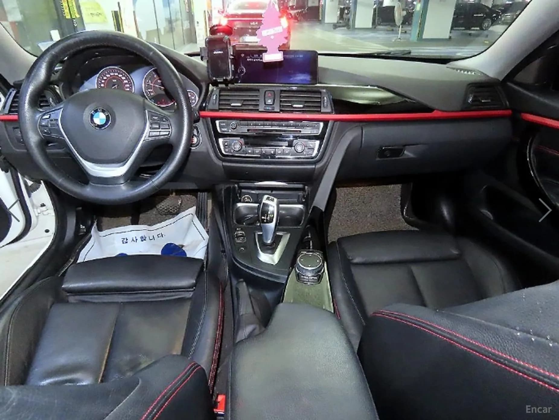 Series 4 (F32)