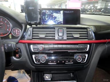 Series 4 (F32)