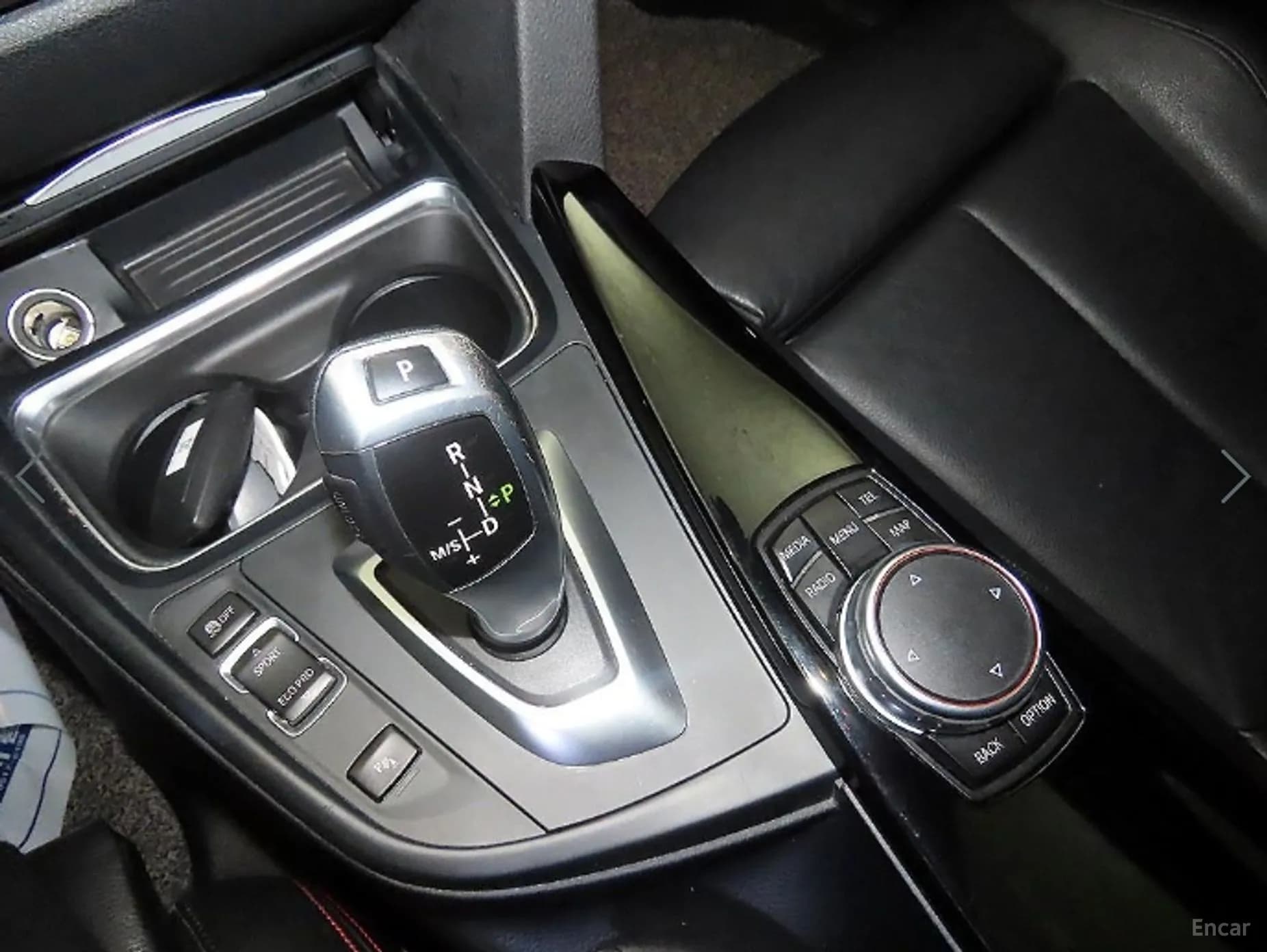 Series 4 (F32)