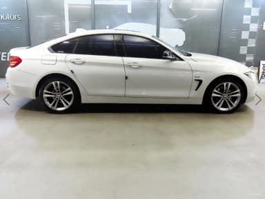 Series 4 (F32)