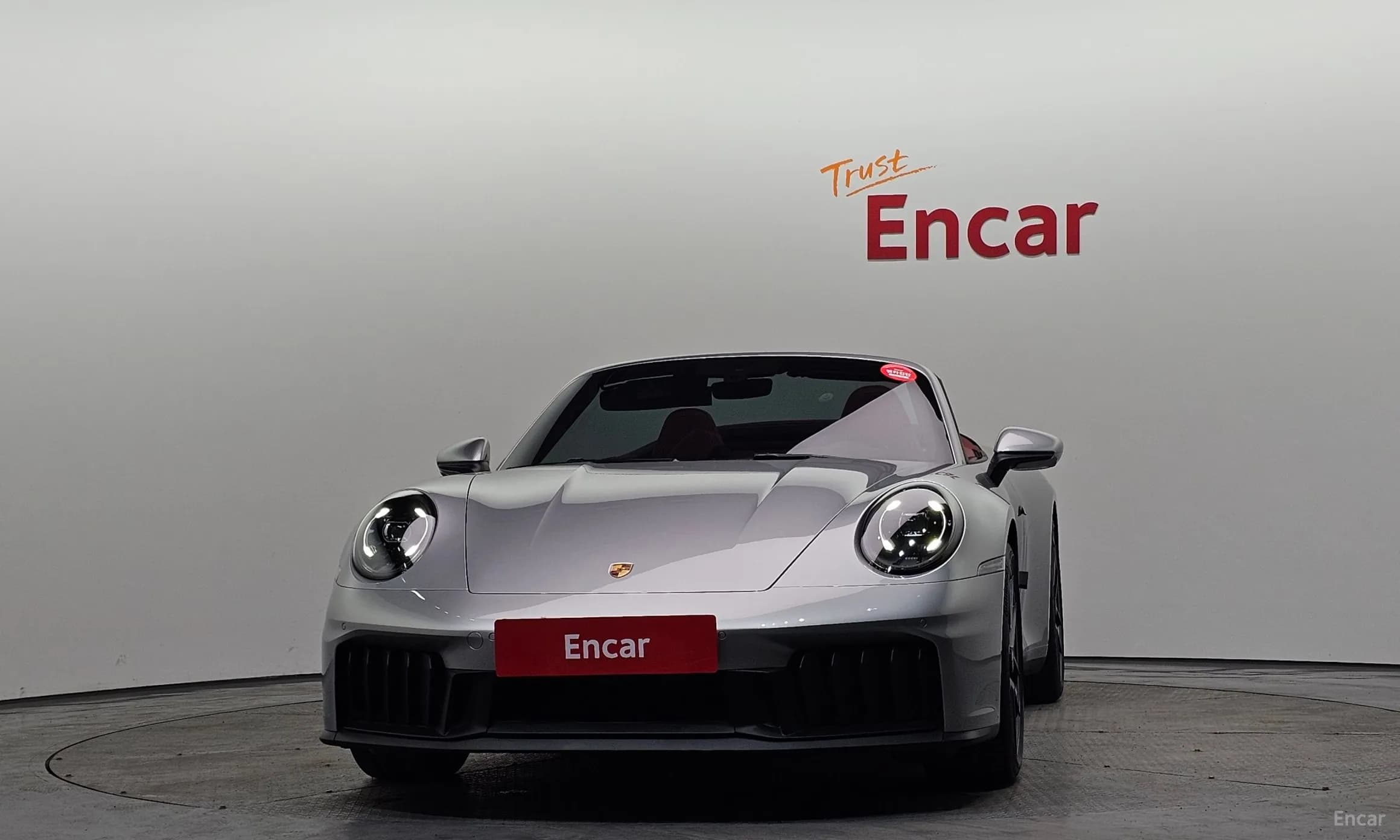 911 (992)