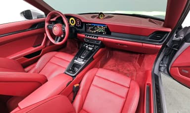 911 (992)