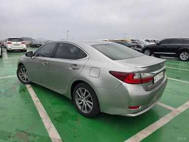 New ES300h