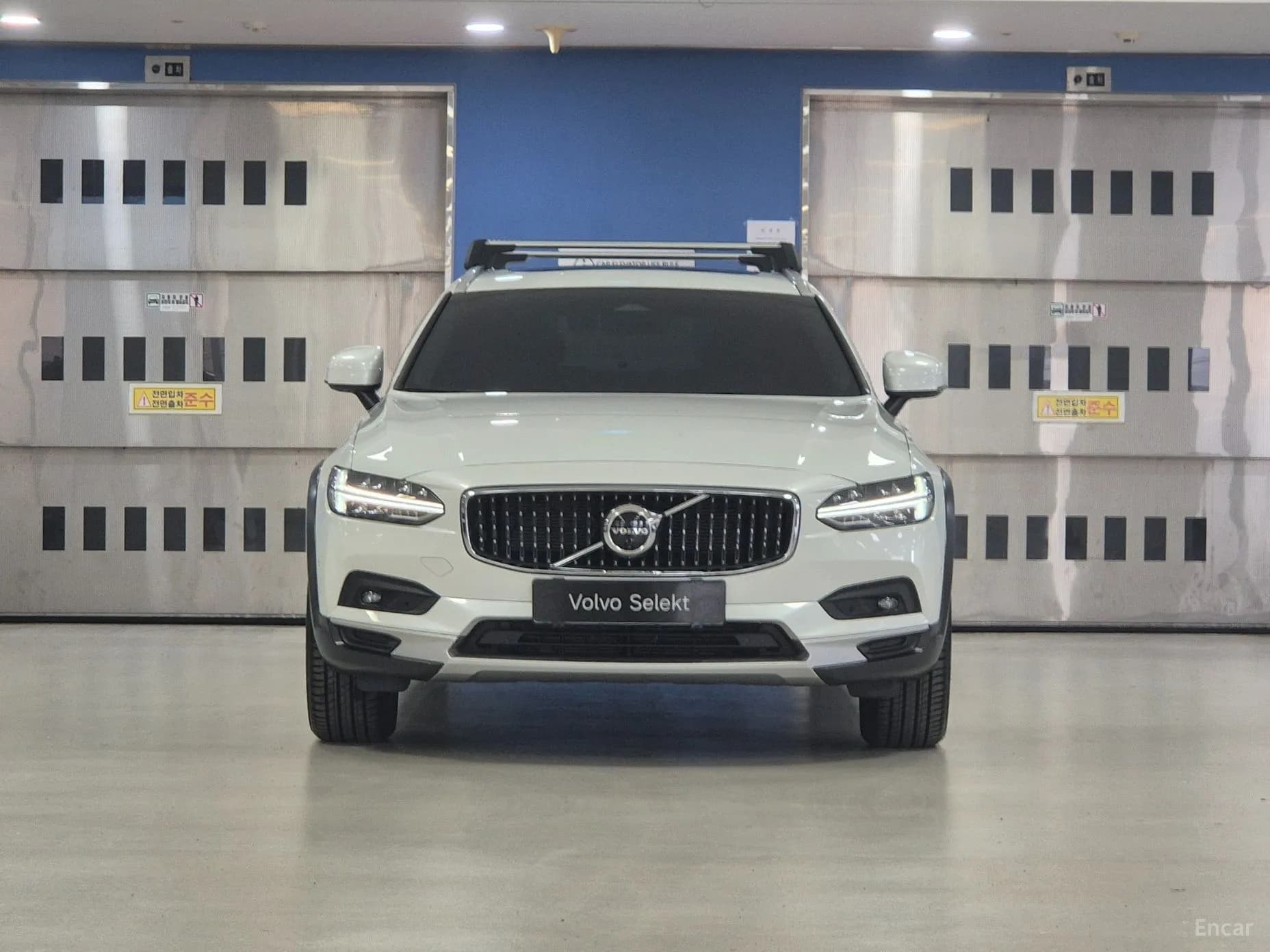 V90 Cross Country