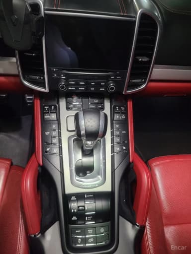 New Cayenne