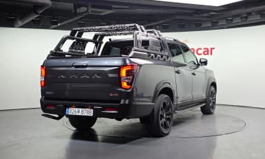 Rexton Sports Khan