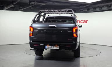 Rexton Sports Khan