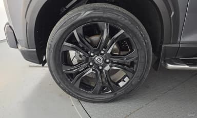 Rexton Sports Khan