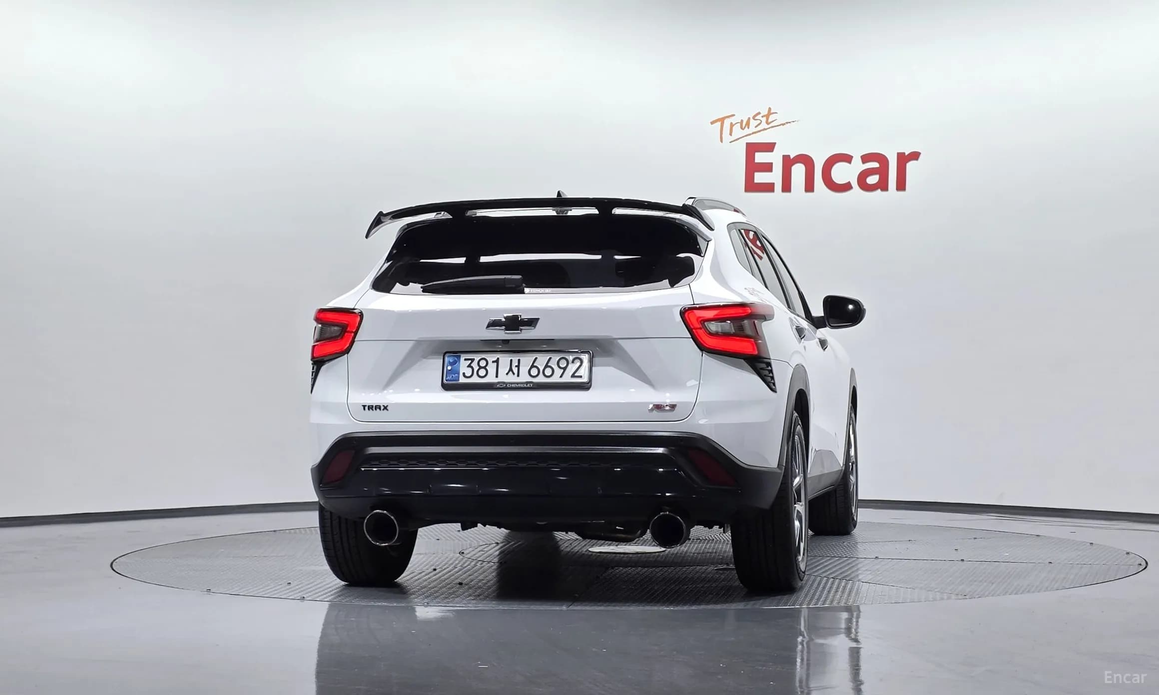 Trax Crossover