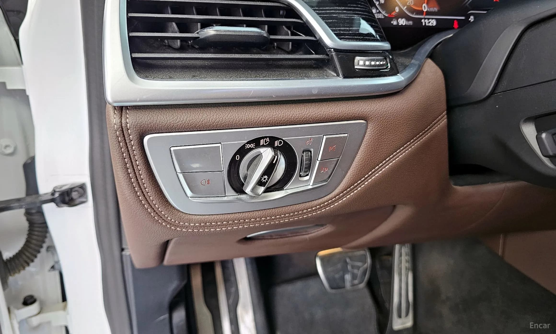 7 Series (G11)