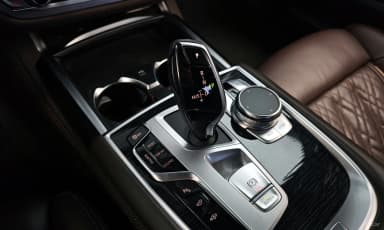 7 Series (G11)