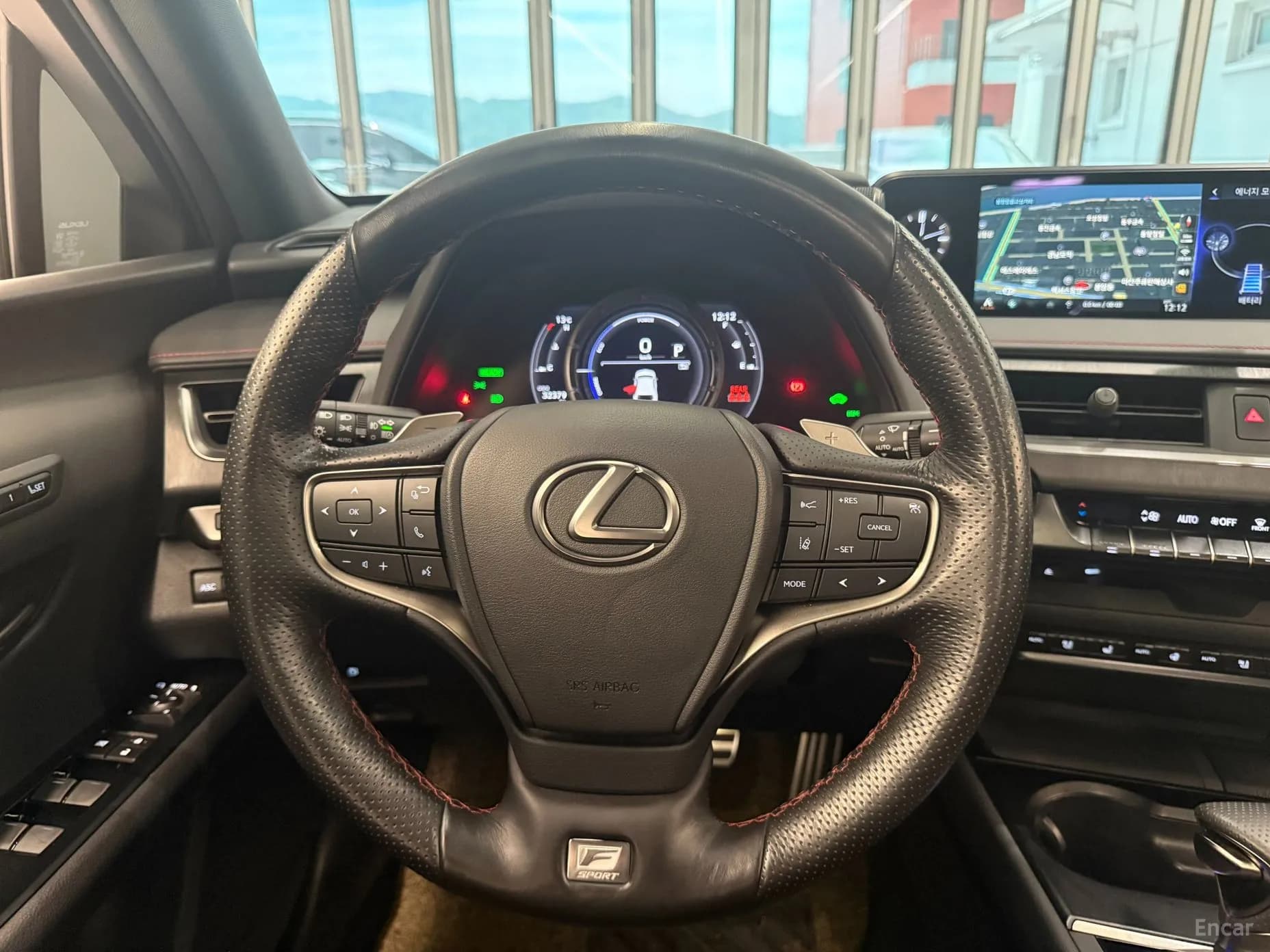 UX250h