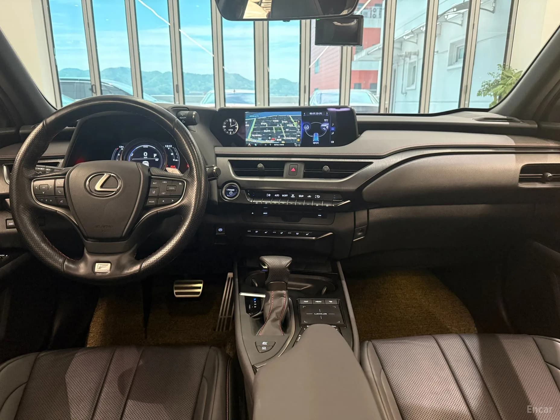 UX250h