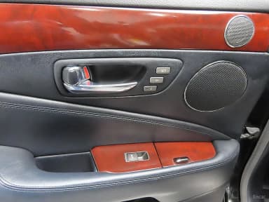 LS460