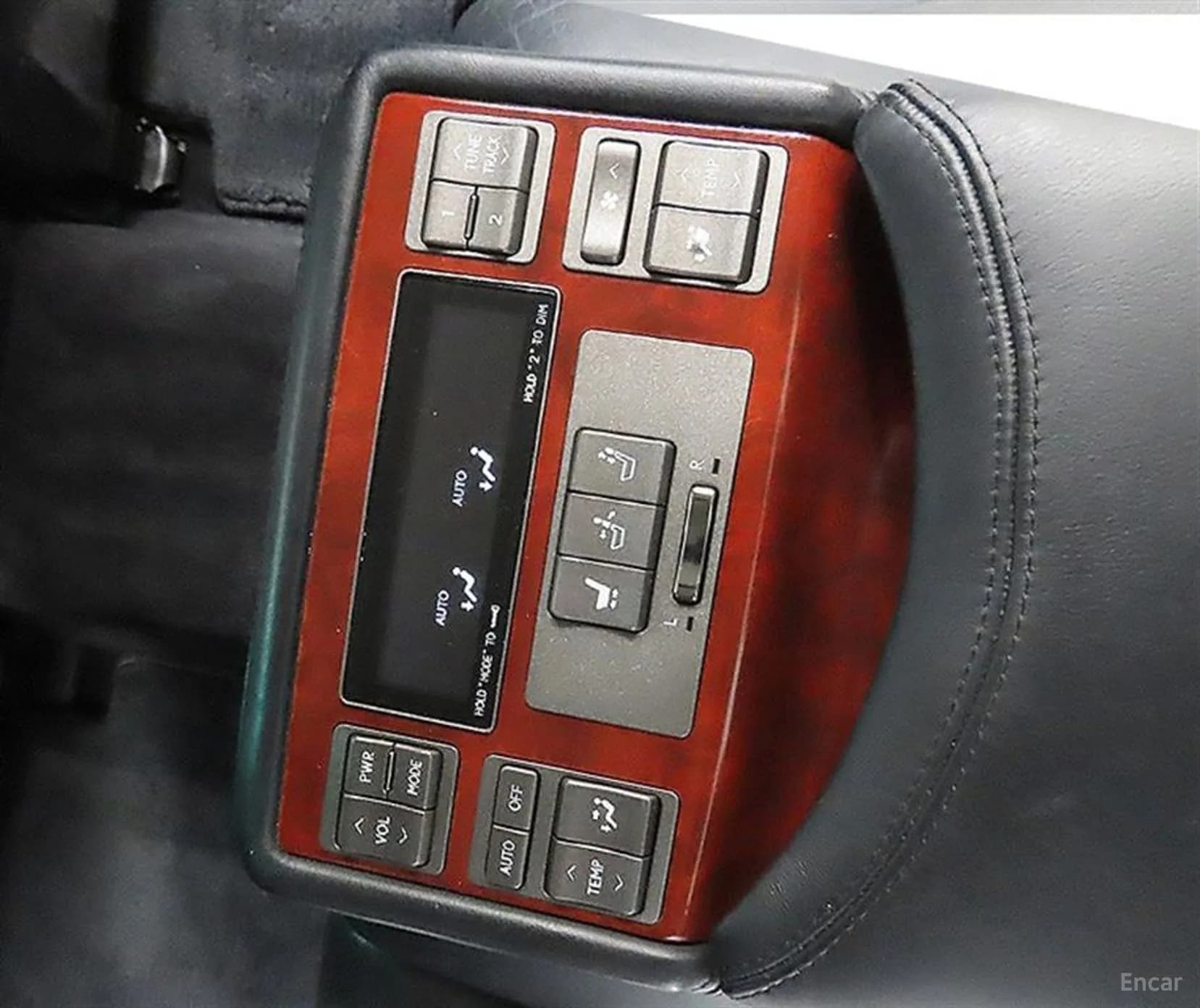 LS460
