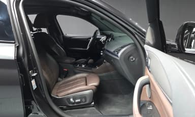 X4 (G02)