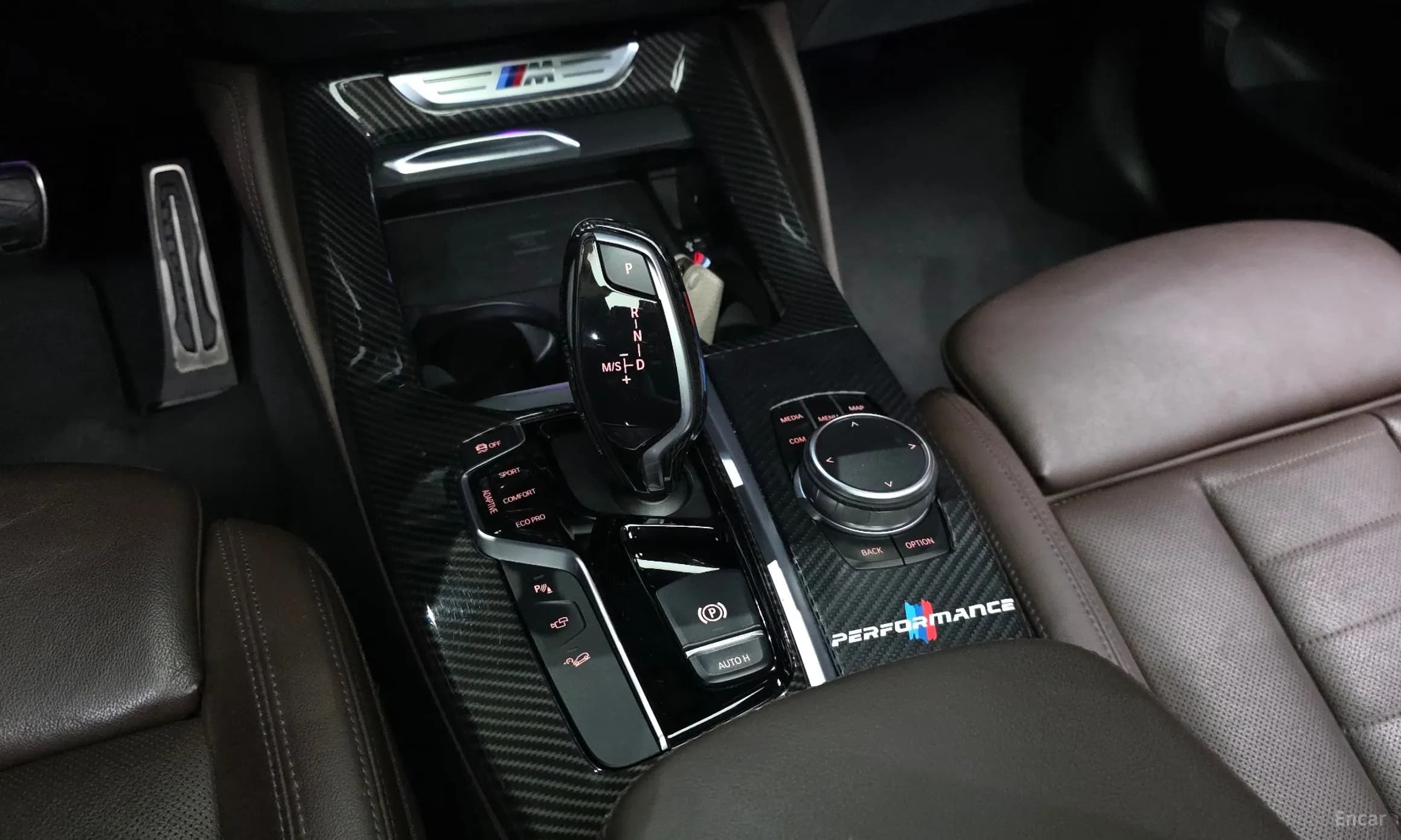 X4 (G02)