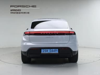 Macan EV