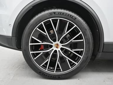 Macan EV