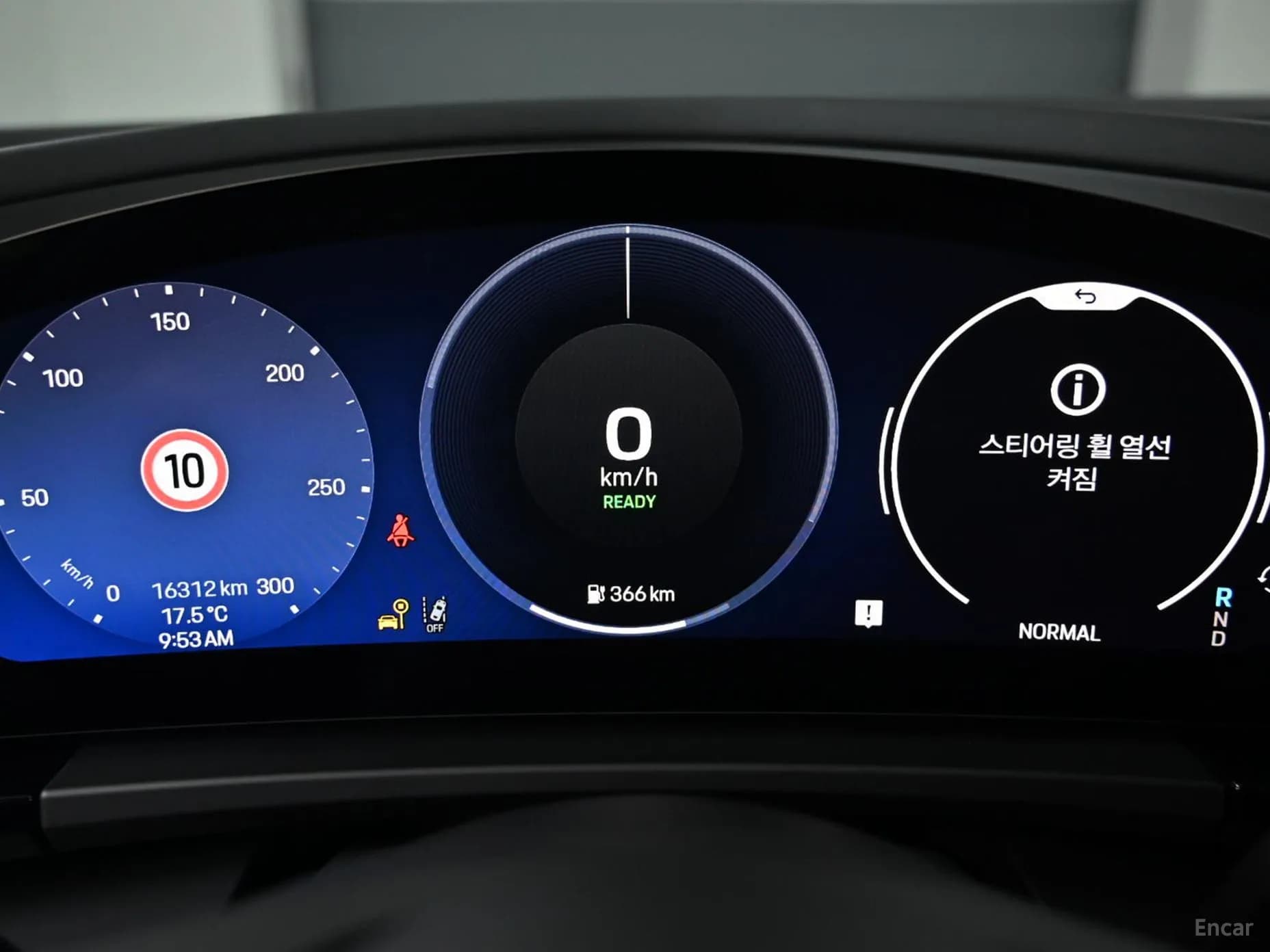 Macan EV
