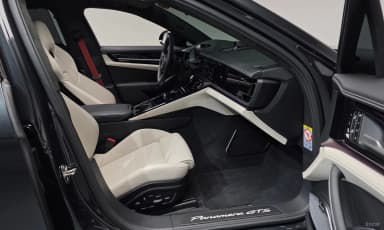 Panamera (976)