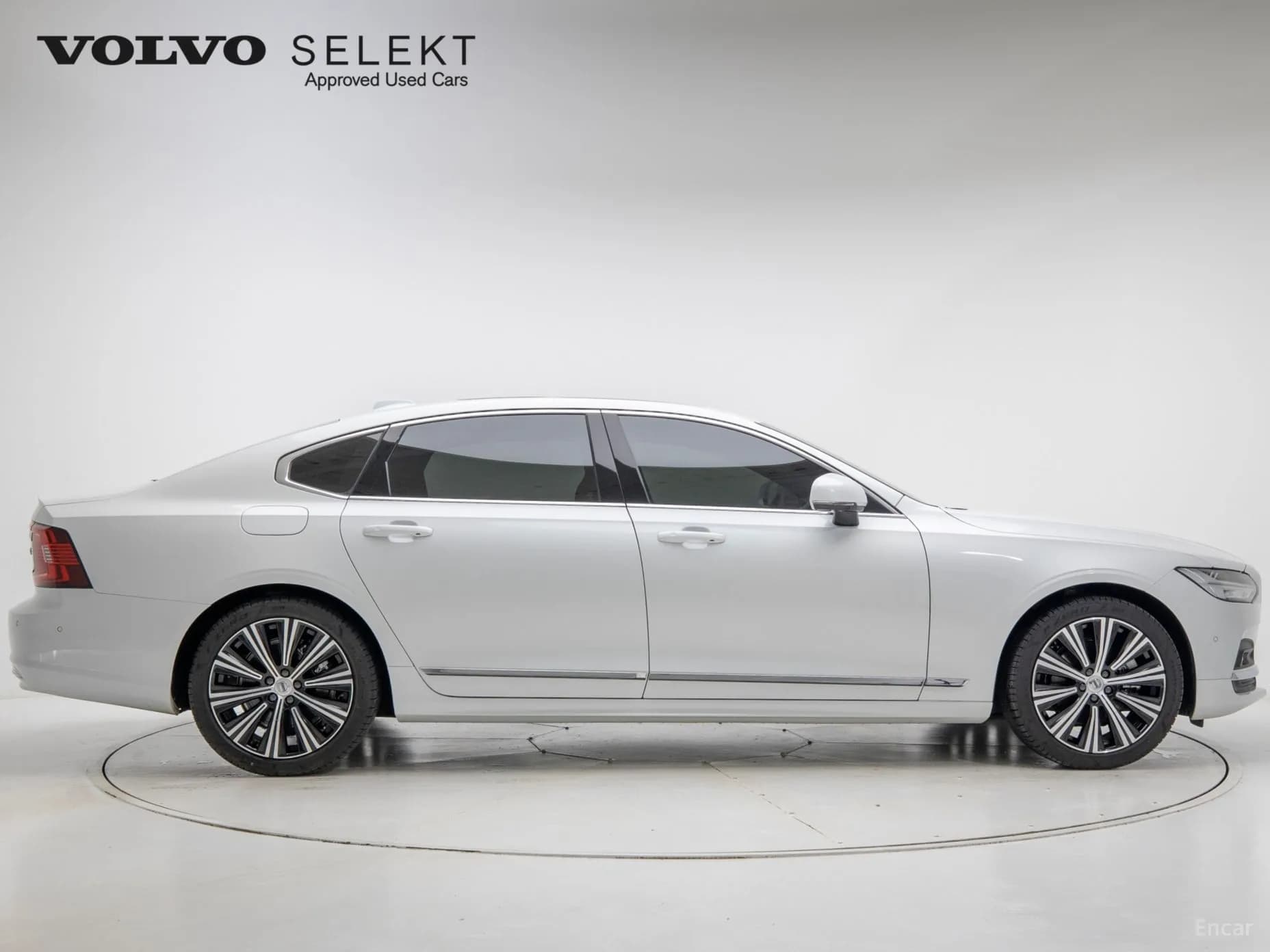 S90