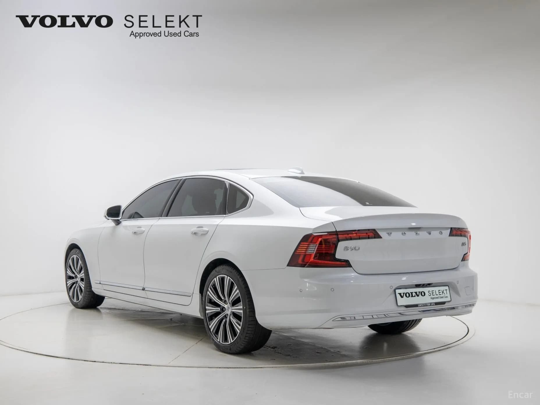 S90