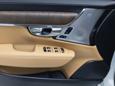 S90