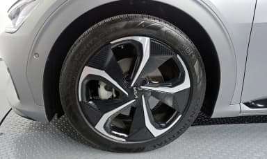 EV6