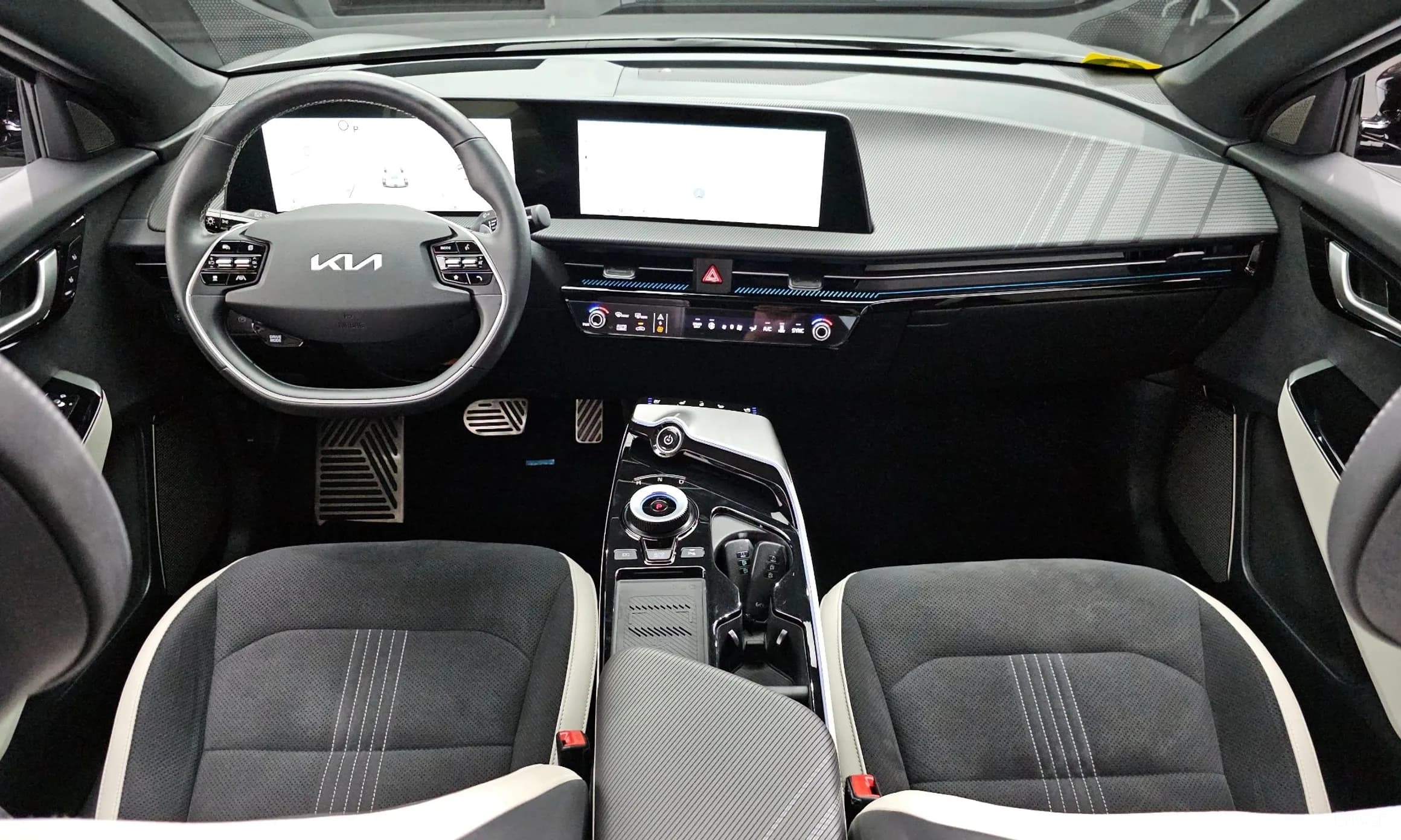 EV6