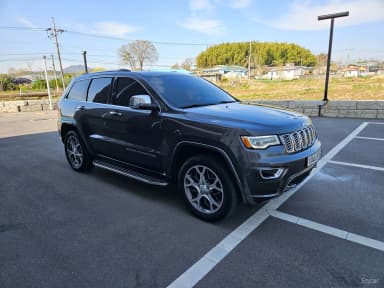 Grand Cherokee