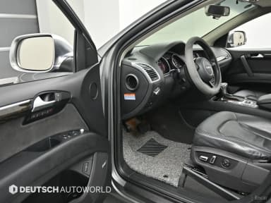 Q7