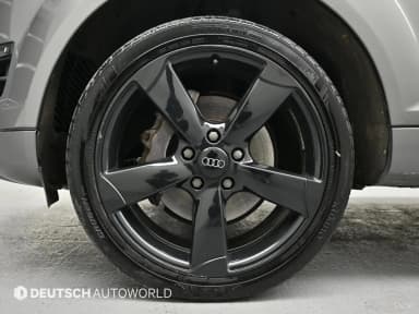 Q7