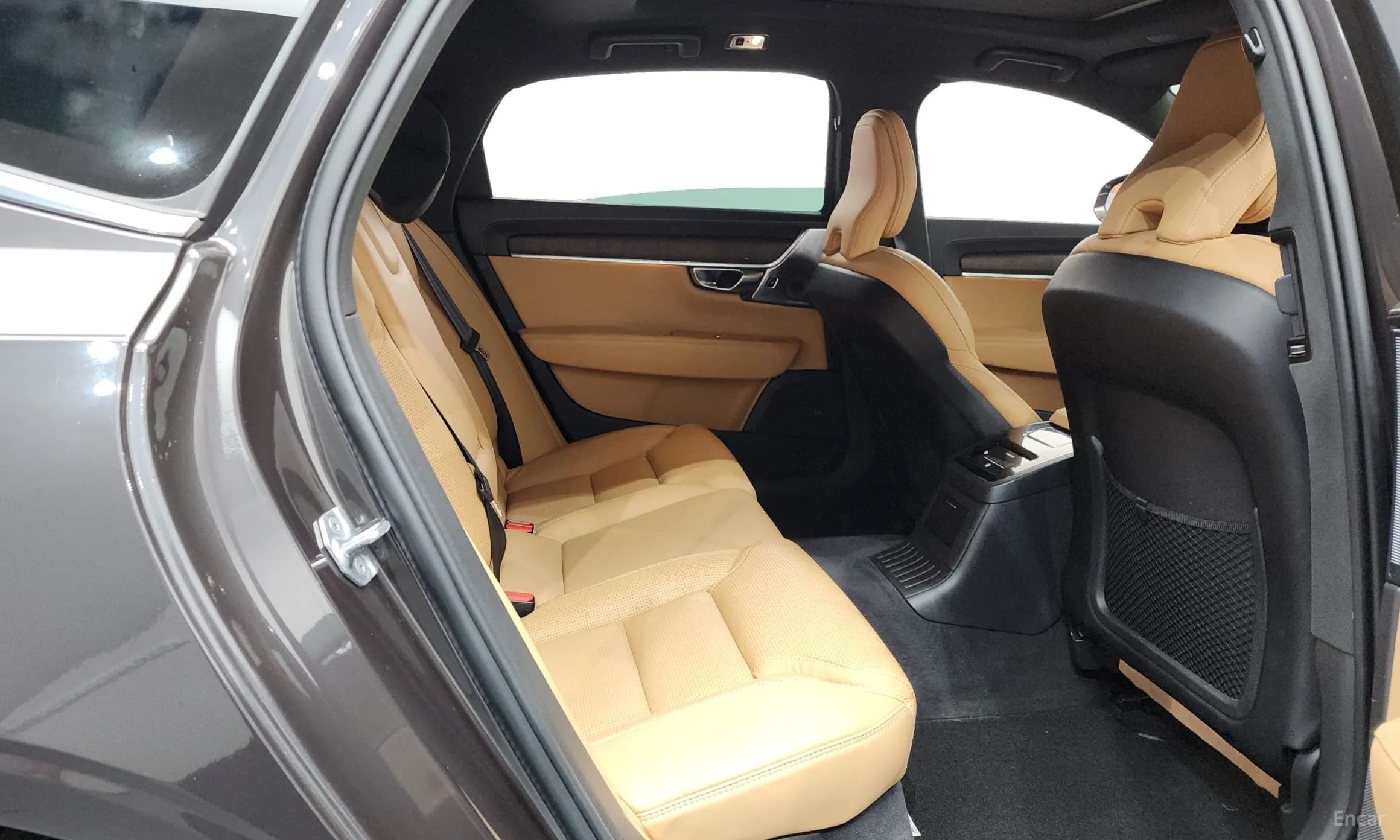 S90