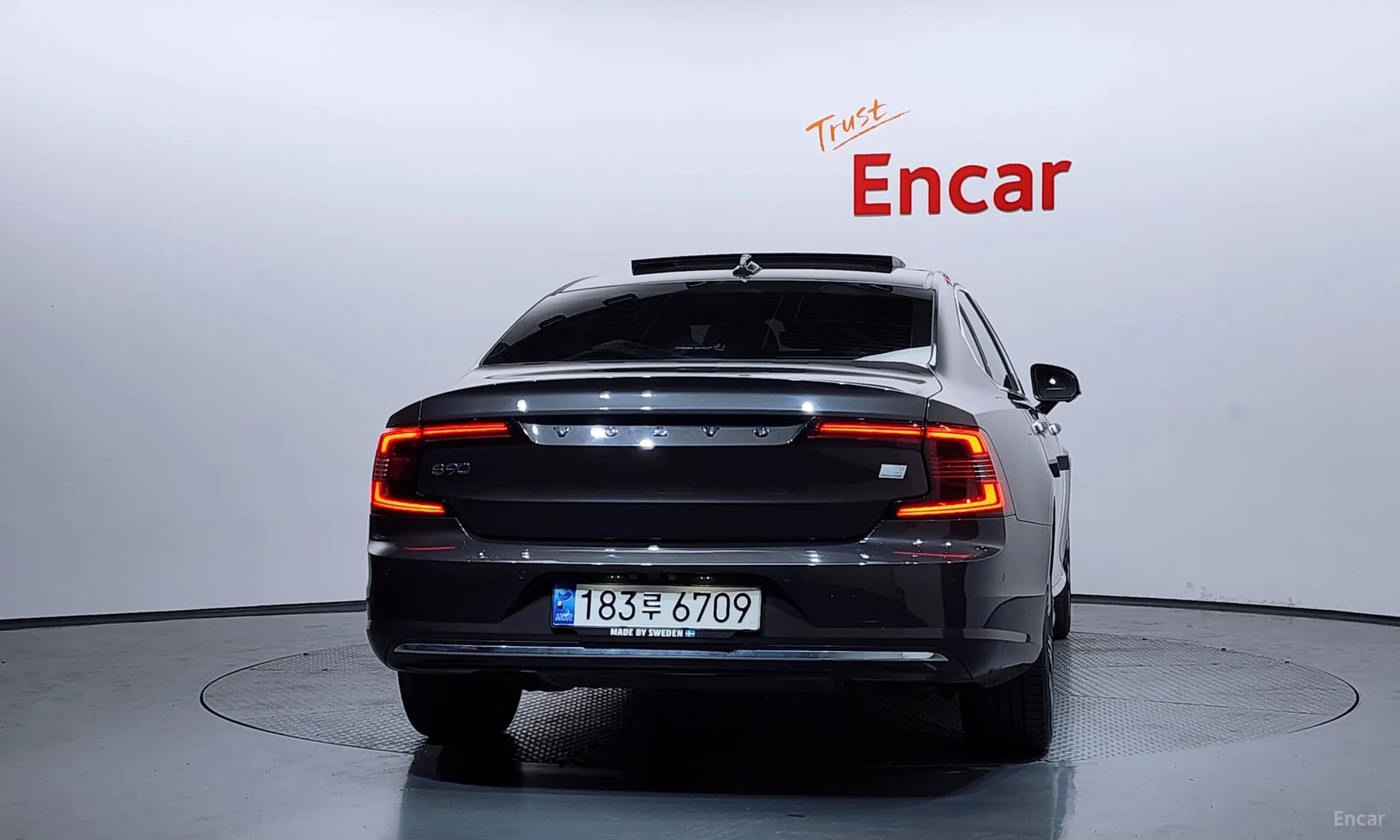 S90