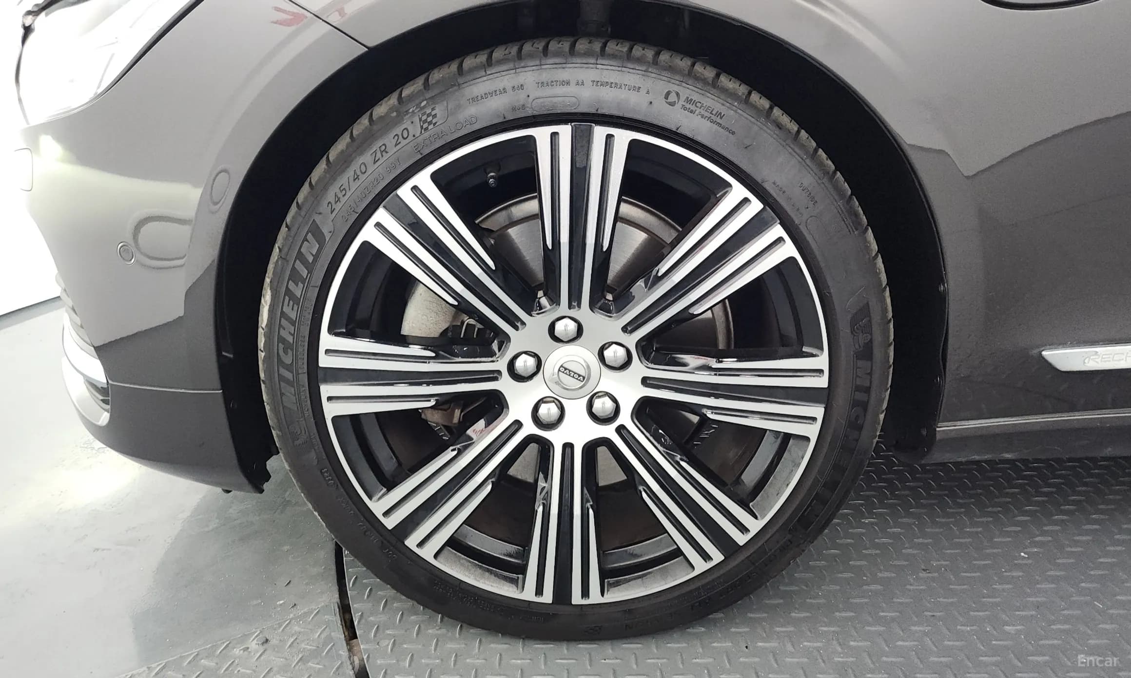 S90