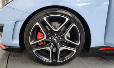 Veloster (JS)
