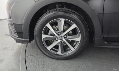 Prius C