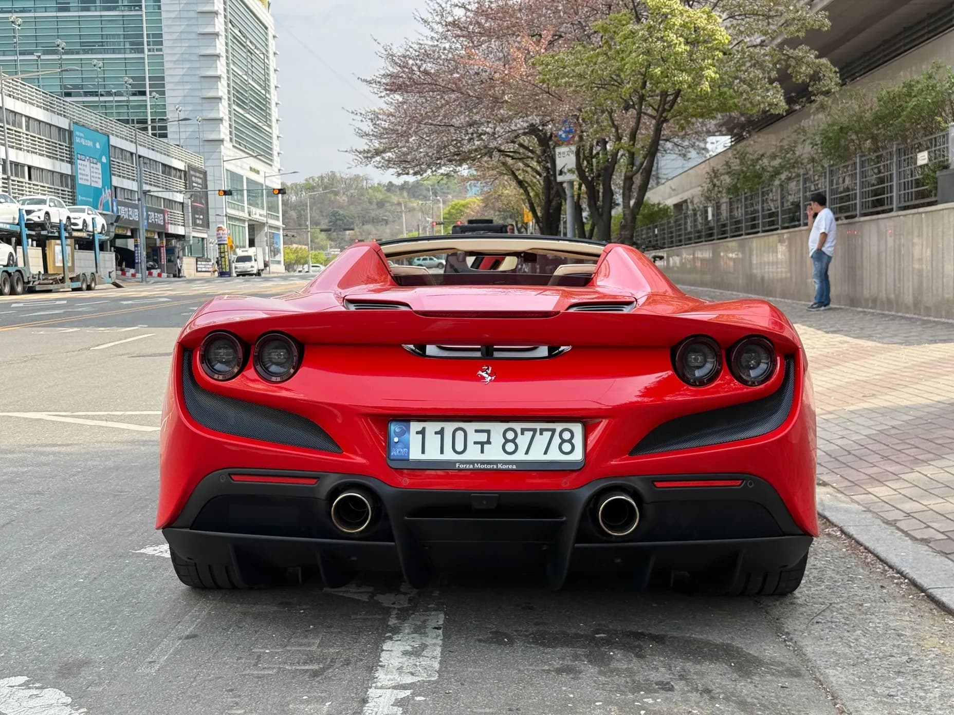 F8 Spider