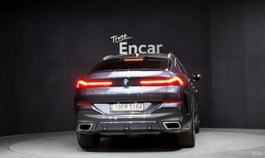 X6 (G06)