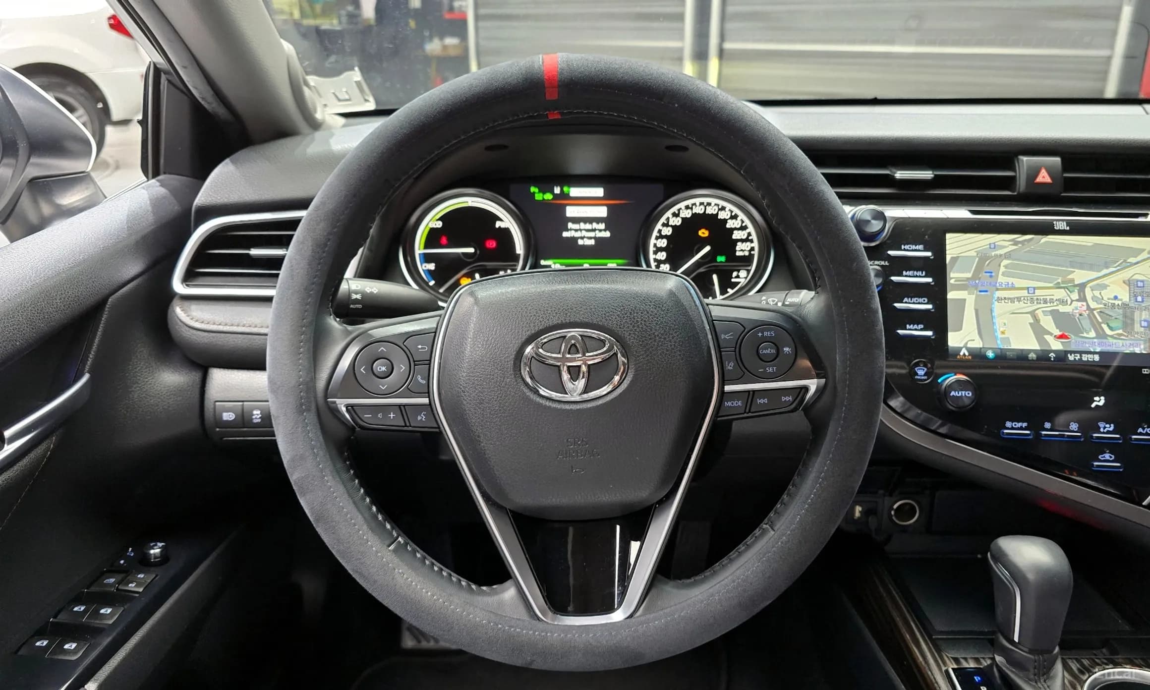 Camry (XV70)