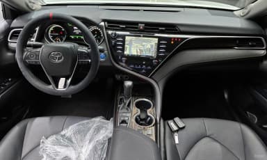 Camry (XV70)
