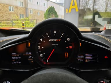 675LT