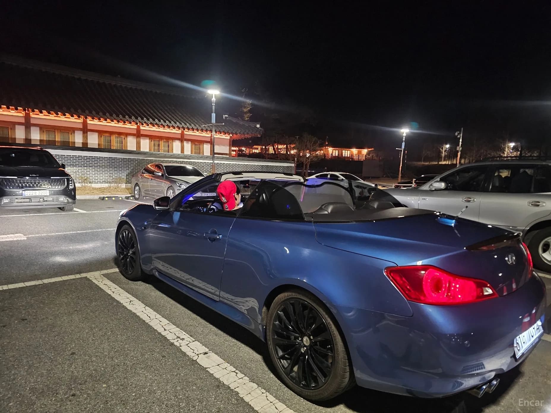 G37