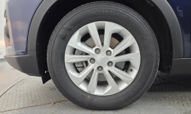 Berry New Tivoli