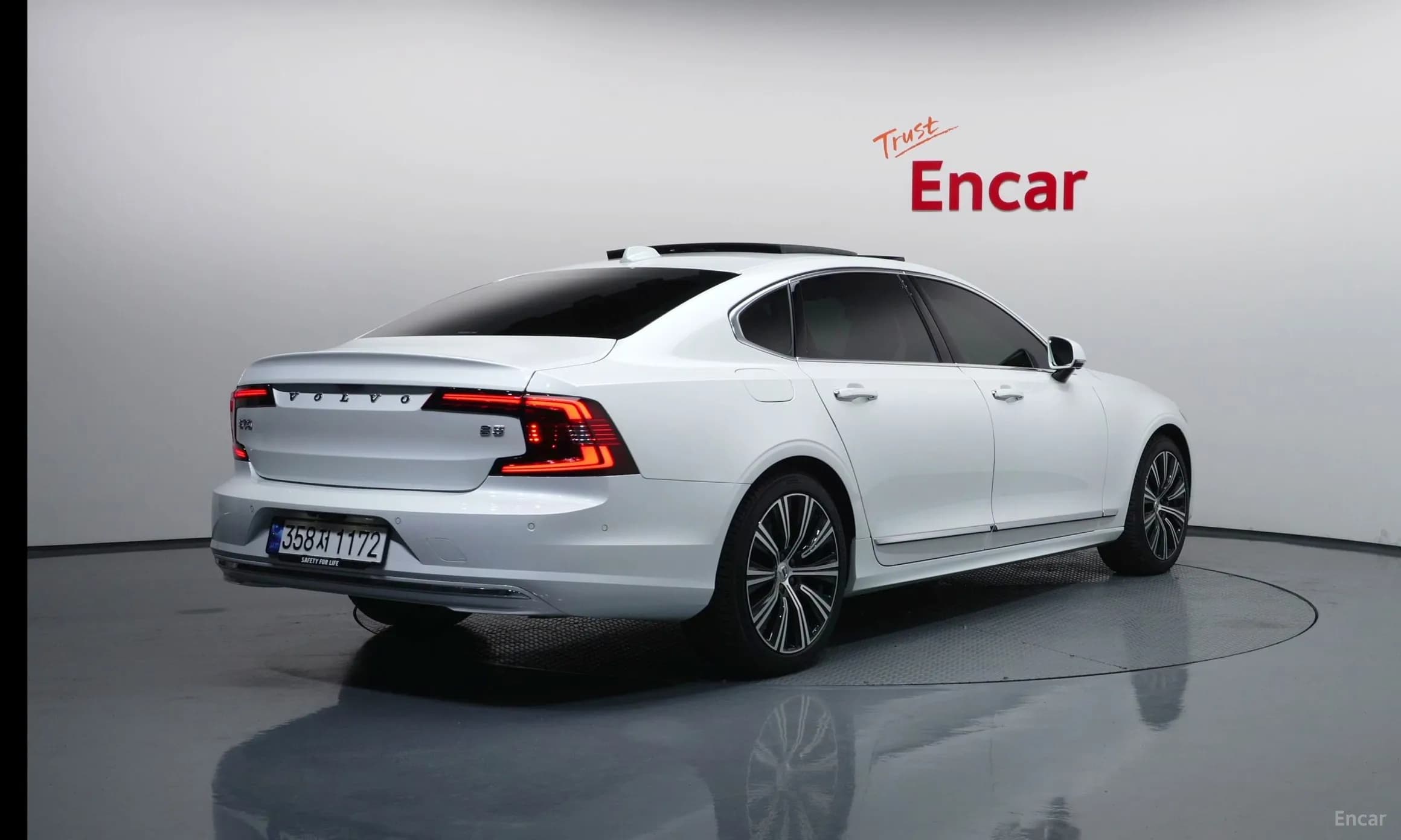 S90