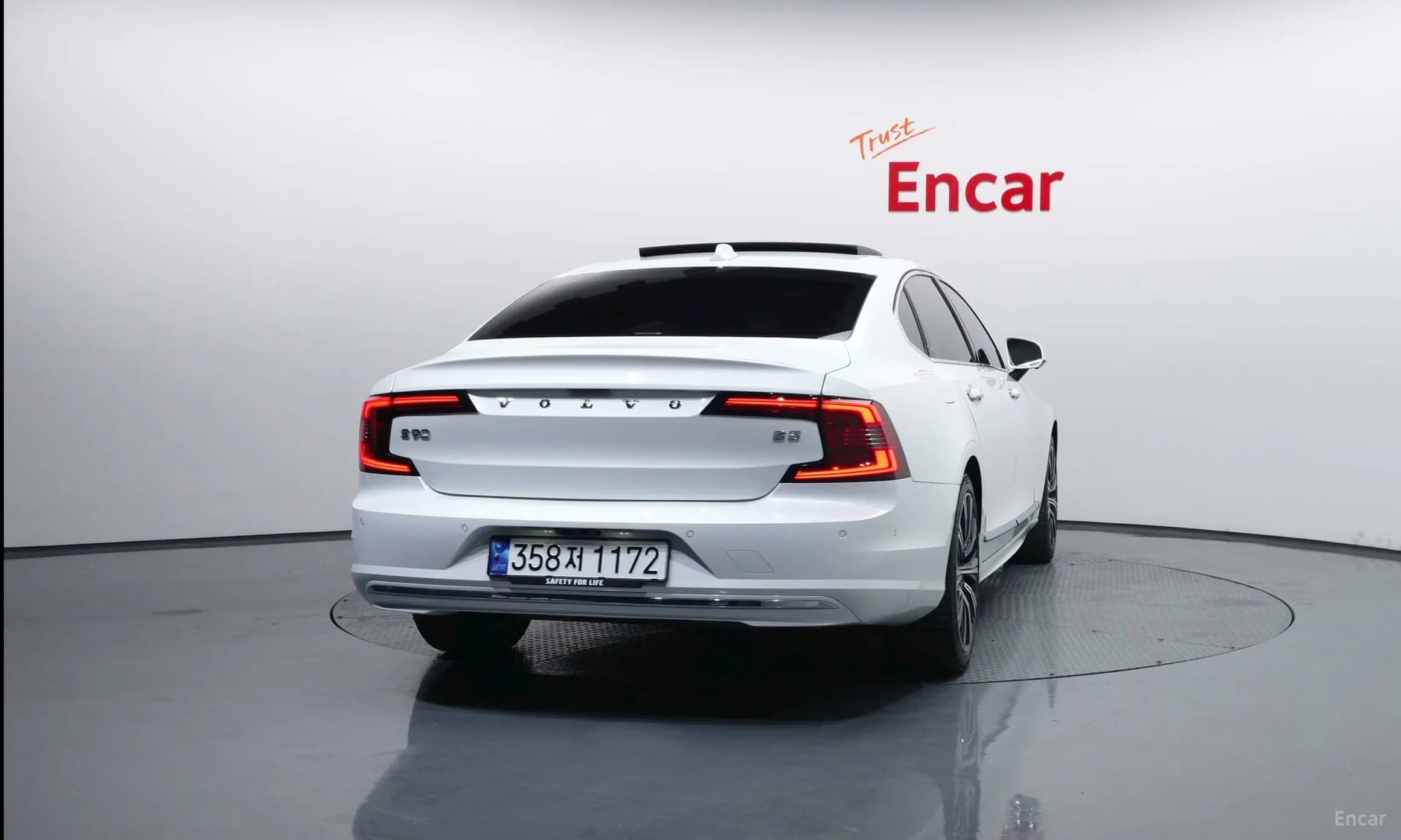 S90