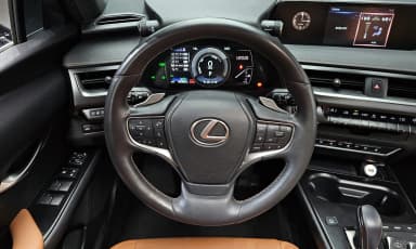 UX300e
